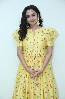 Actress Malavika Nair Gallery